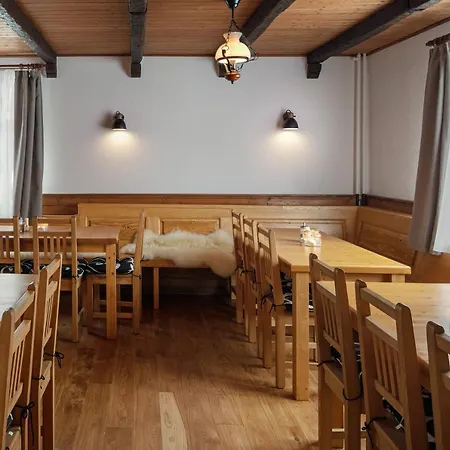 U Komarku Gasthof 3*
